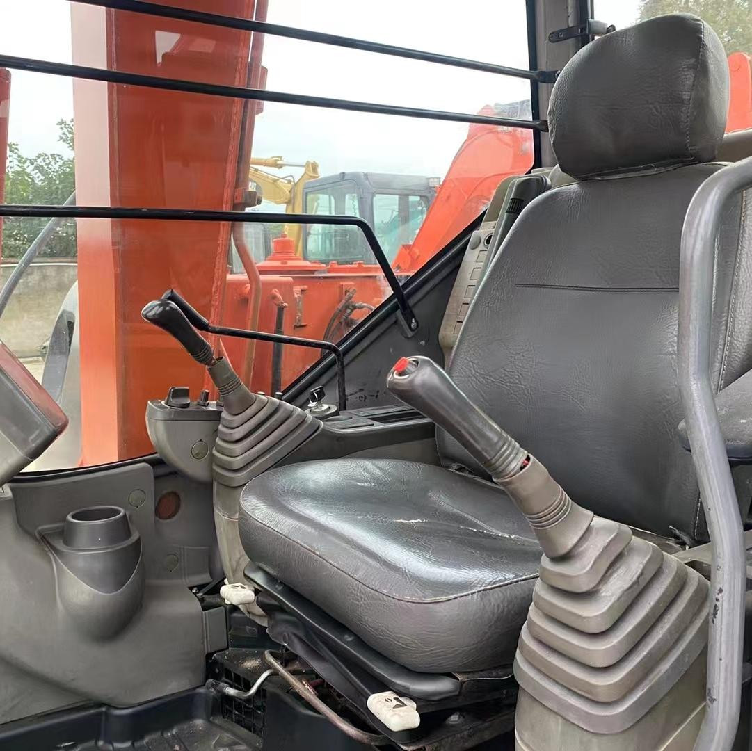 Used Excavator Original Hitachi ZX60 Secondhand Hydraulic 6ton Crawler Digger