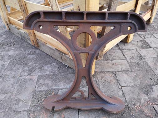 Buy cheap OEM Cast Iron Patio Park Bench Legs Outdoor Furniture For Street from wholesalers