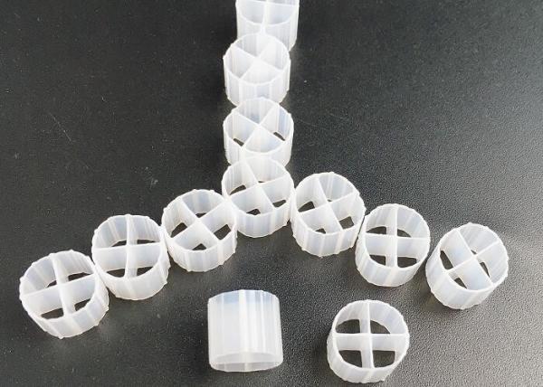 Quality Long Life Span MBBR Filter Media 4 Holes Environmental Friendly for sale
