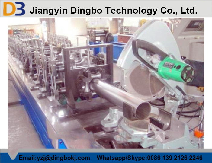 7.5kw Main Motor Power Downspout Roll Forming Machine Controlled by PLC