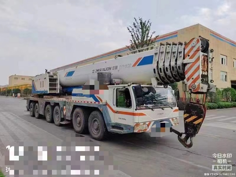 Zoomlion Used Crane Mobile 220 Tons of All Ground Crane, Benz Double