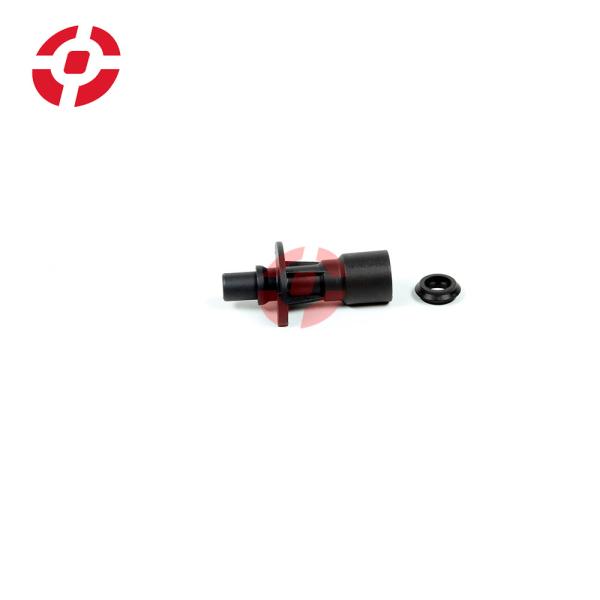 Oil Cooler Tube LR028136 C2Z18658 Water Pump Oil Cooler Pipe For LandRover Discovery 4 Range Rover Vogue Range Rover Sport