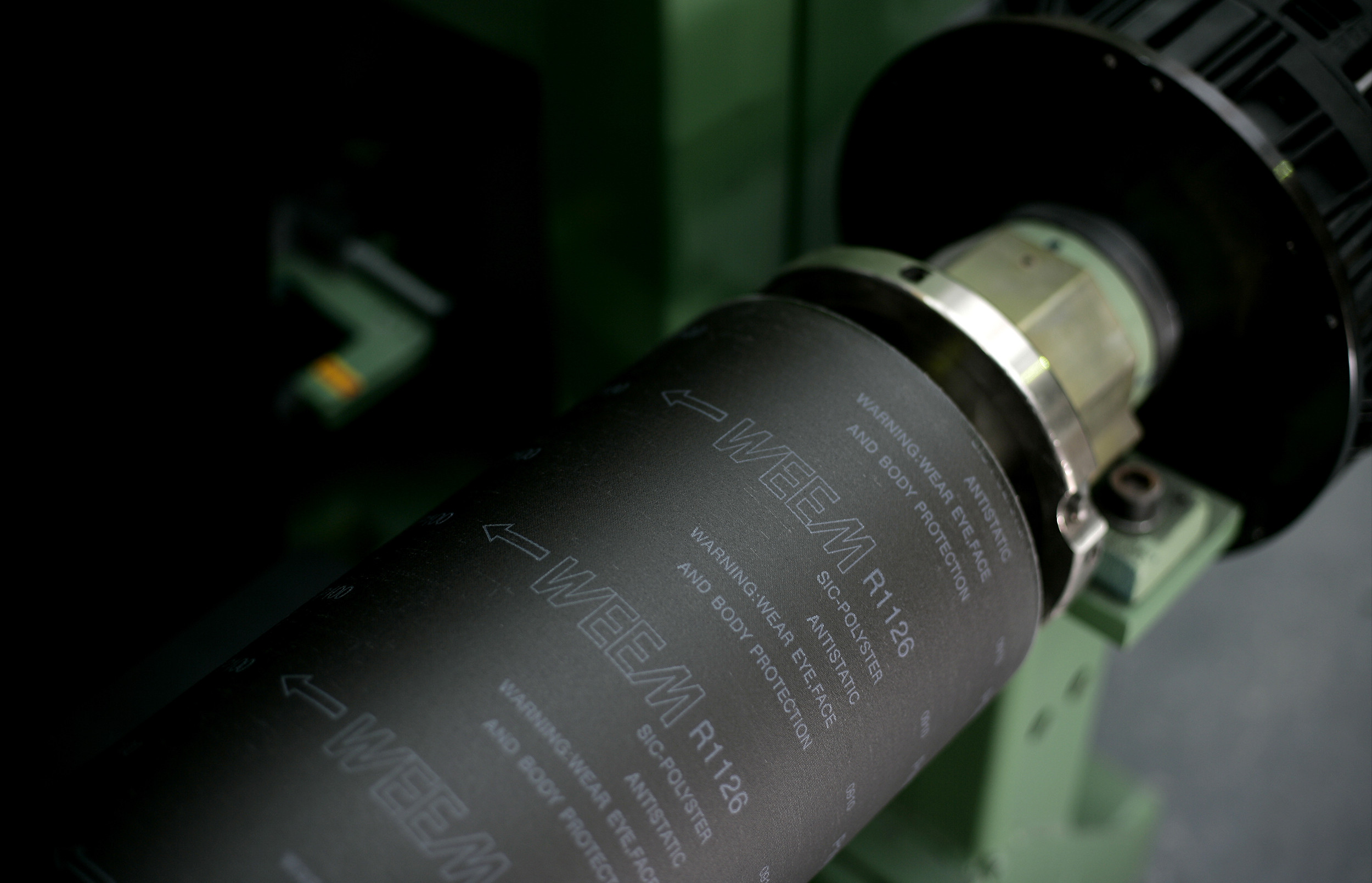 Silicon Carbide grit Sand Cloth Roll P12~P240 Grit 1400mm / 54'' Width