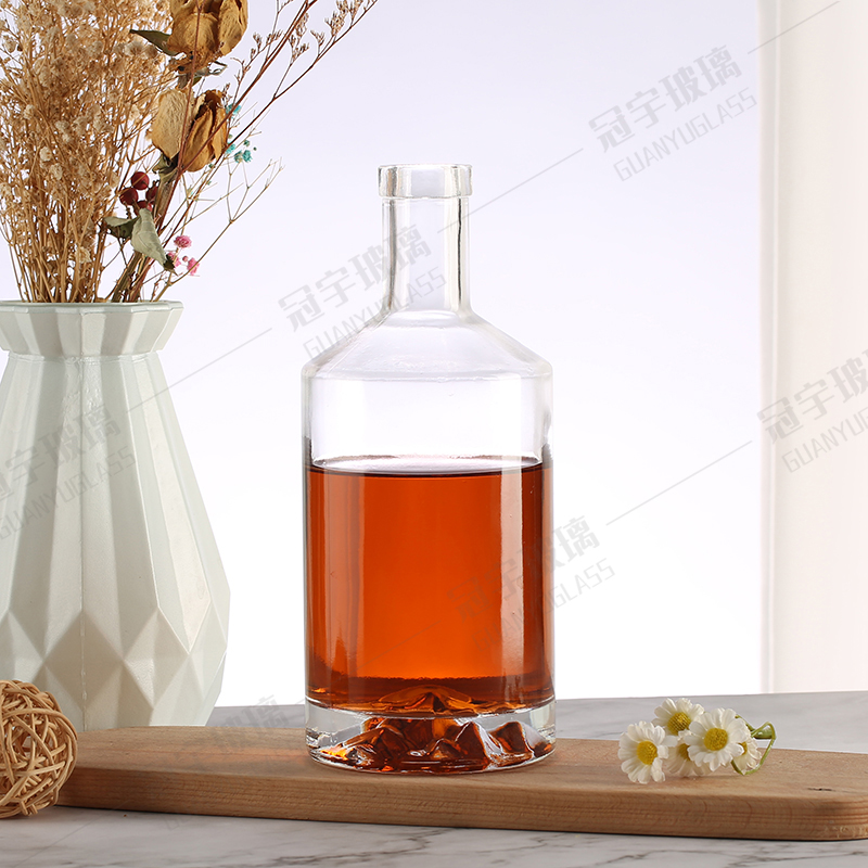 750ml Cylindrical Vodka Glass Wine Bottle Glass Bottle with Acid Etch Surface Handling