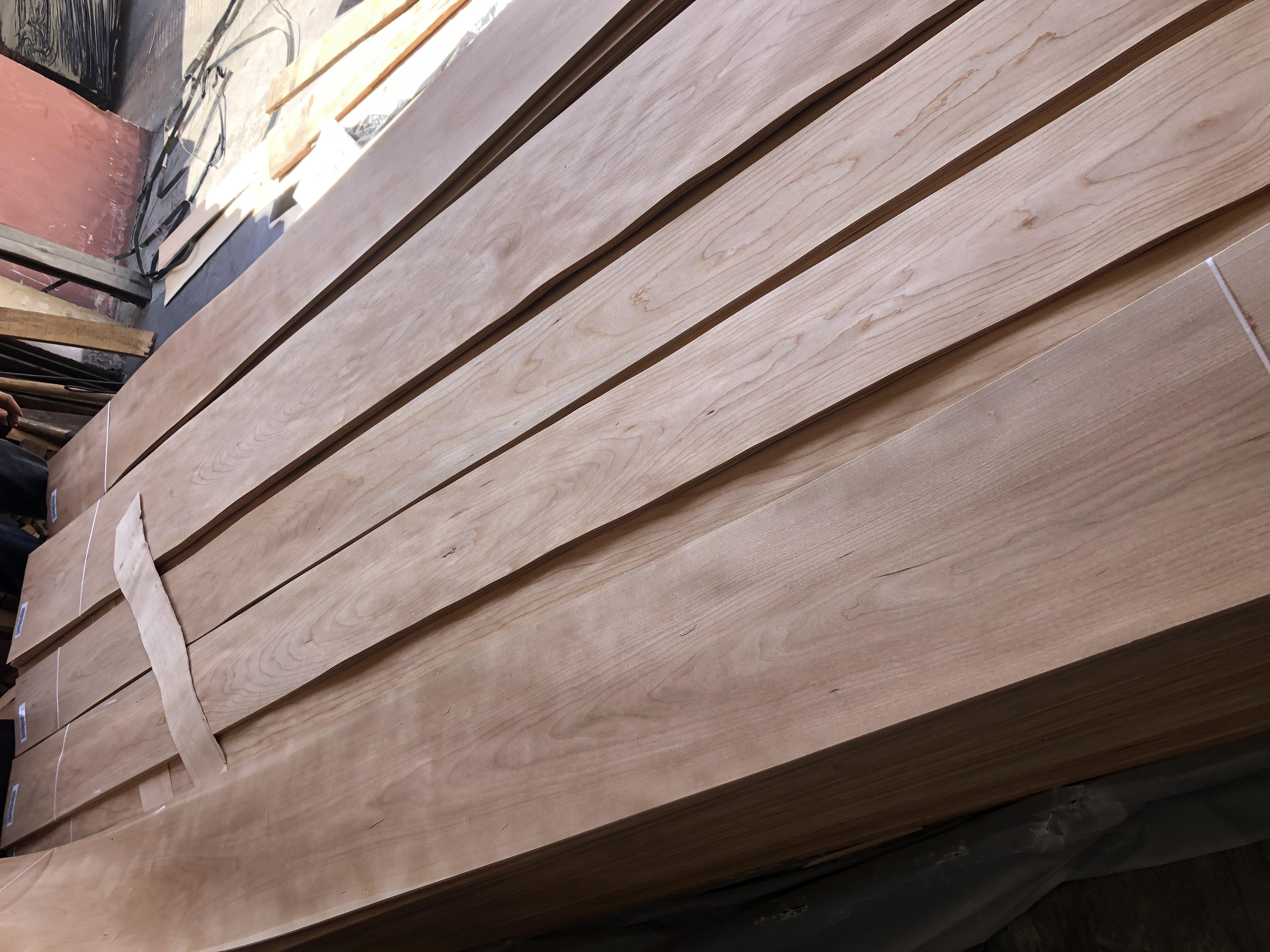 FSC100% Factory Direct Customized Natural Cherry Natural Face Veneer For Flooring Boat Decking Door