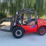 Four Wheel Electric Forklift 4X4 Integrated Rough Terrain 4.5t Forklifts