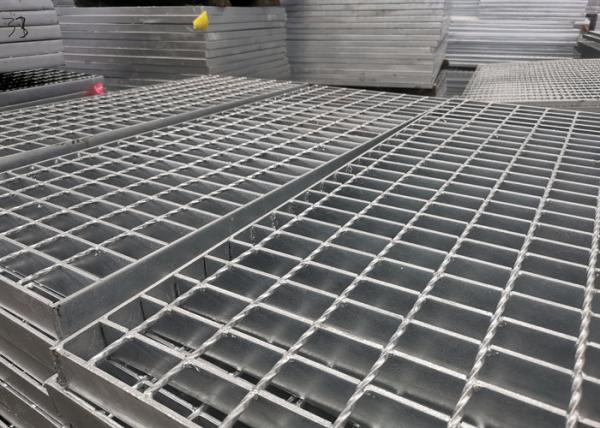 Buy cheap High Strength Platform Steel Grating 100mm Skid Proof Galvanised Walkway Mesh from wholesalers