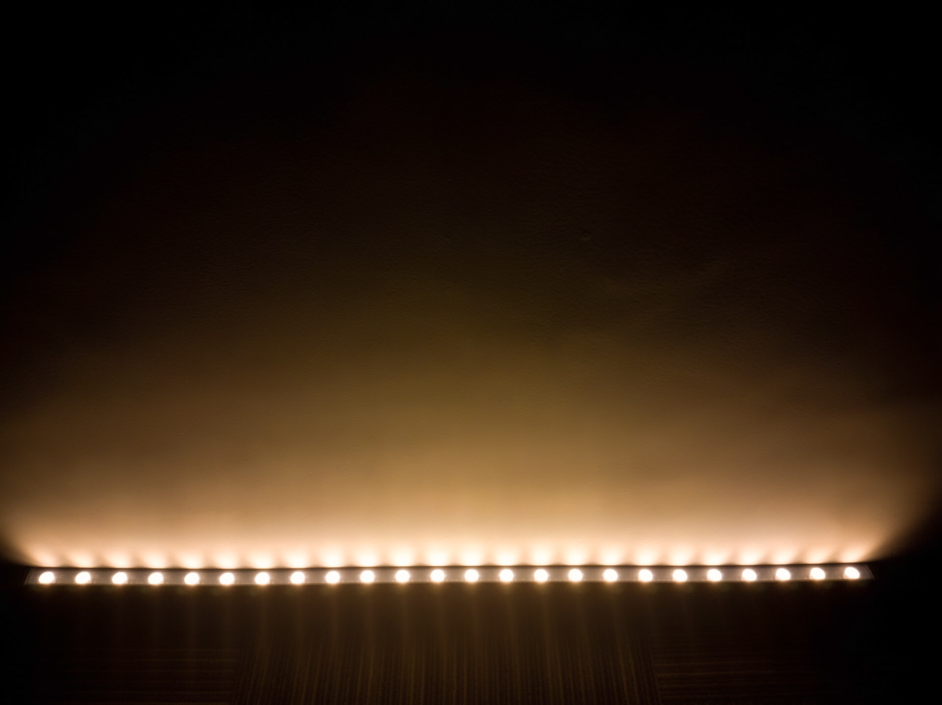 1900lm Flex LED Wall Washer 10m 24VDC Flexible Silicone Strips