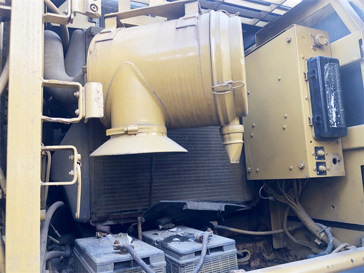 Japan Original Caterpillar 325C Excavator 25 Ton with Good Condition in Shanghai