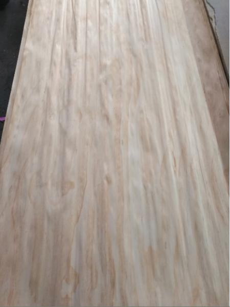 Buy cheap Rotary Peeled New Zealand Pine Wood Veneer Radiata Pine Rotary Cut Veneer 4' x 8' from wholesalers