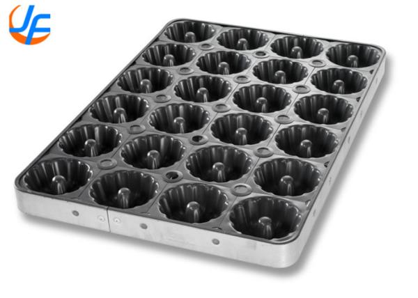 RK Bakeware China-43055 Chicago Metallic 15 Compartment Glazed Aluminized Steel