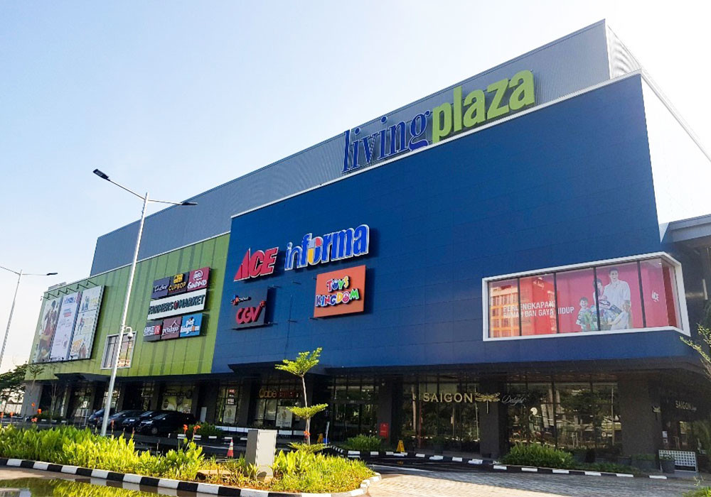 Aisc / En / Jis Standard Prefab Commercial Building Steel Shopping Center