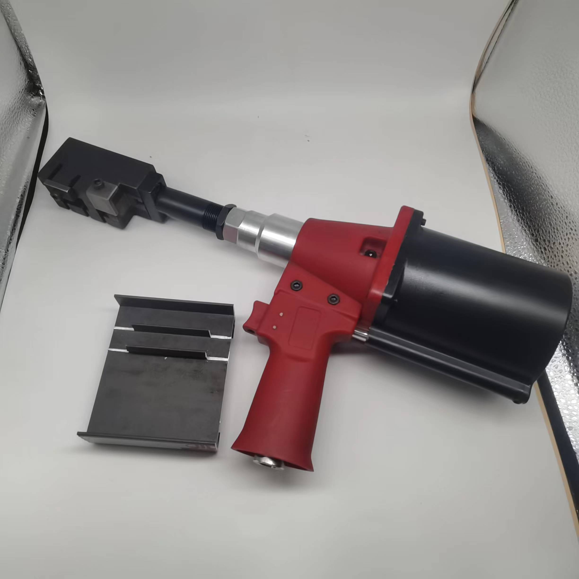 Customized Punch Hole 5*40 mm Drain Hole 2.1 ton Small Manual Pneumatic Punching Machine