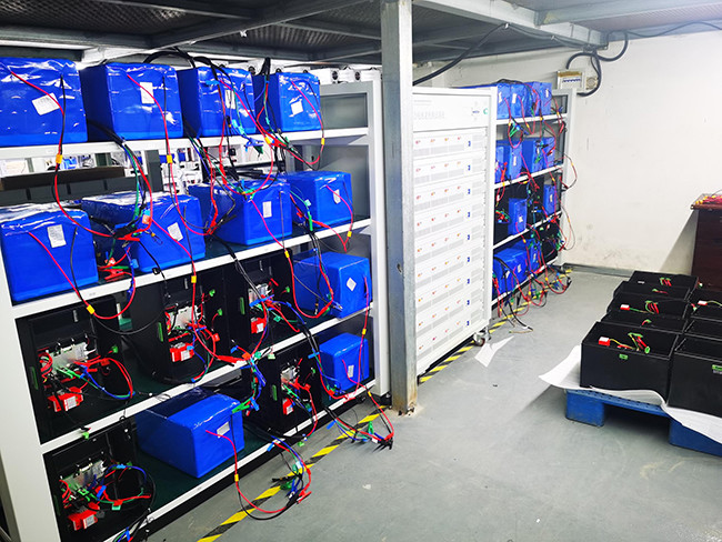 Long Lifespan 12volt Lithium Ion Battery 1C With Lithium Iron Phosphate Components And Plastic Shell
