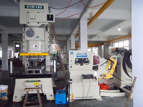 Gear Feeder Equipment Steel Plate Straightening Machine Metal Deep Drawing Punch