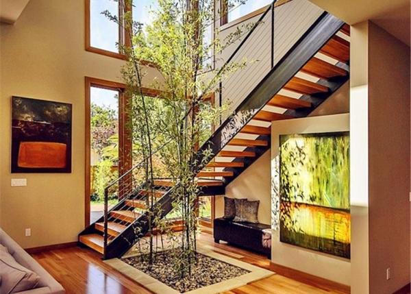 Buy cheap Prima Prefabricated Modern Straight Staircase Single Beam Tempered Glass Railing from wholesalers