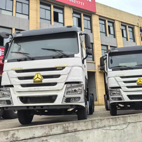 Buy cheap 371HP Sinotruck Howo Tractor Truck 6X4 Model With Sinotruck EngineE And RHD Customized from wholesalers