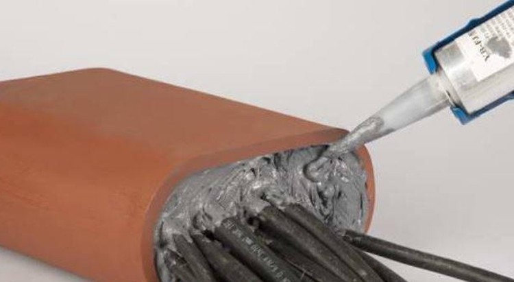 0.98g/Ml Pu Windshield Glass Adhesives For Car Factory