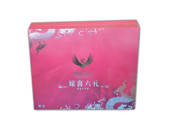 Buy cheap Pantone Red Color Silver Hot Stamping Craft Cardboard Corrugated Box Printing for Bedding Packaging from wholesalers