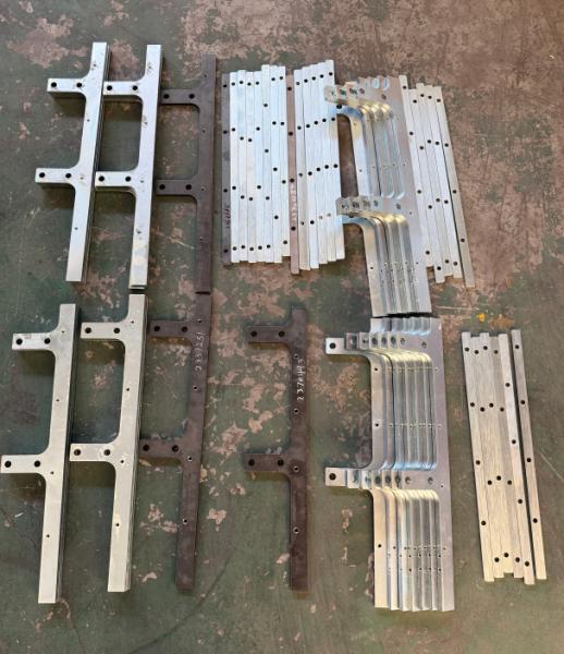 Buy cheap Crafted From Wear-resistant Heat-resistant Material Asphalt Laying Machine Replacement Components from wholesalers