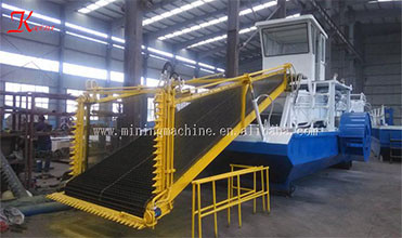 Duckweed Reed 1000m3 Floating Algae Harvester Machine Water Grass Harvester