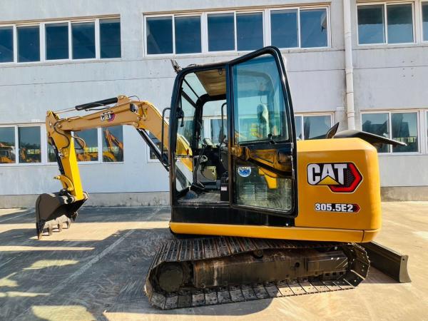 Mini Excavator Origianl Japan CAT 305.5E2 Used Hydraulic Crawler Excavator 5 Ton