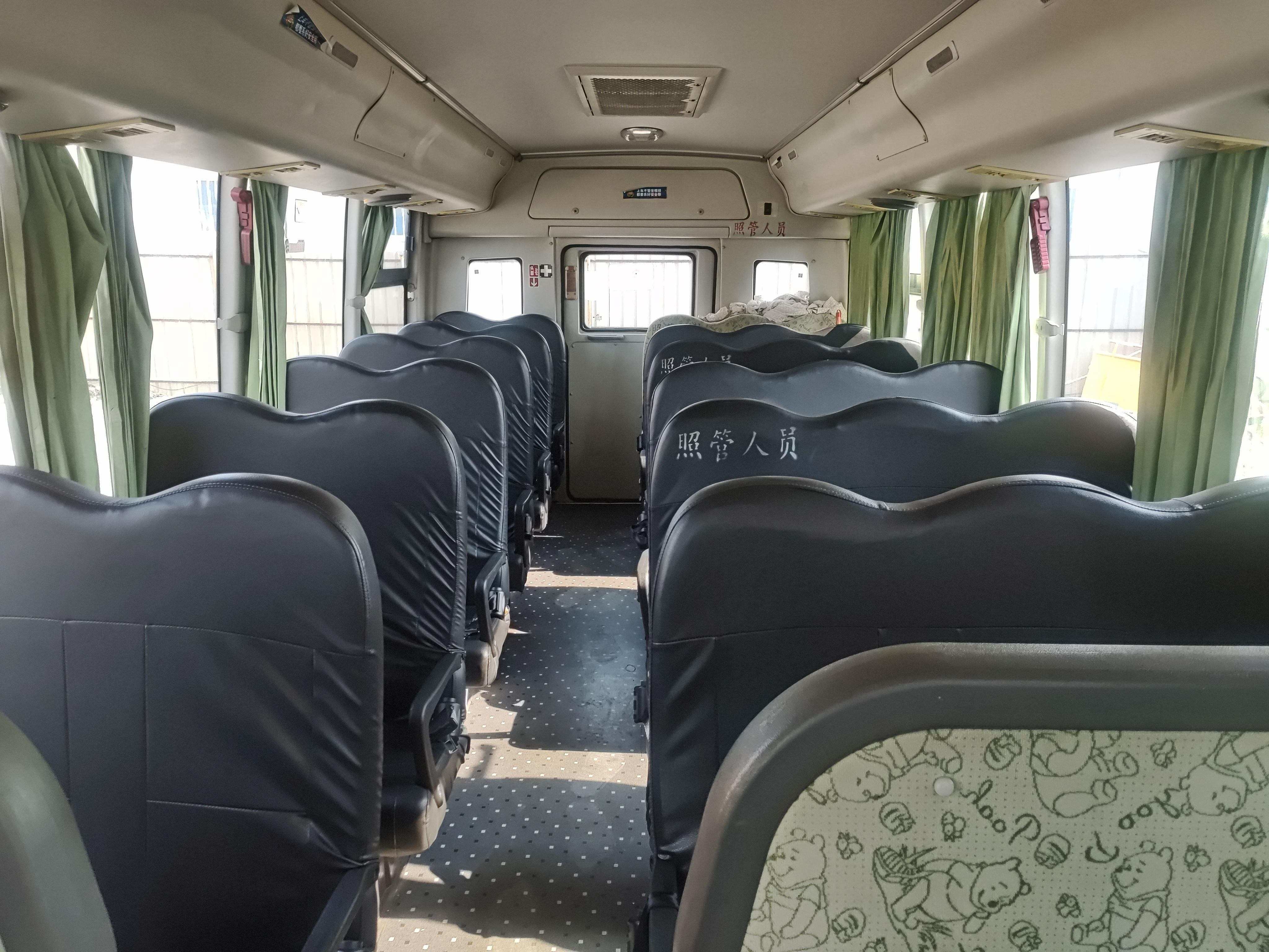 King Long 32 Seater Bus Second Hand School Bus Yellow Diesel Fuel Type