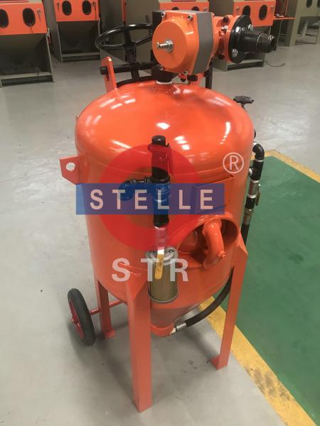 Buy cheap Commercial Dustless Sandblasting Equipment Paint Removal Refineries Cleaning from wholesalers