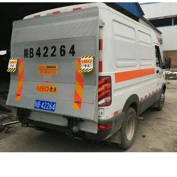 Buy cheap OEM Hydraulic Tailgate Lifter 700kg Retractable Tail Lift Steel Plate from wholesalers