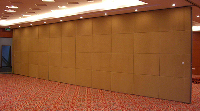 38-45db Soundproof Fold Up Partition Wall 38kg/M2 Demountable Wall Panels