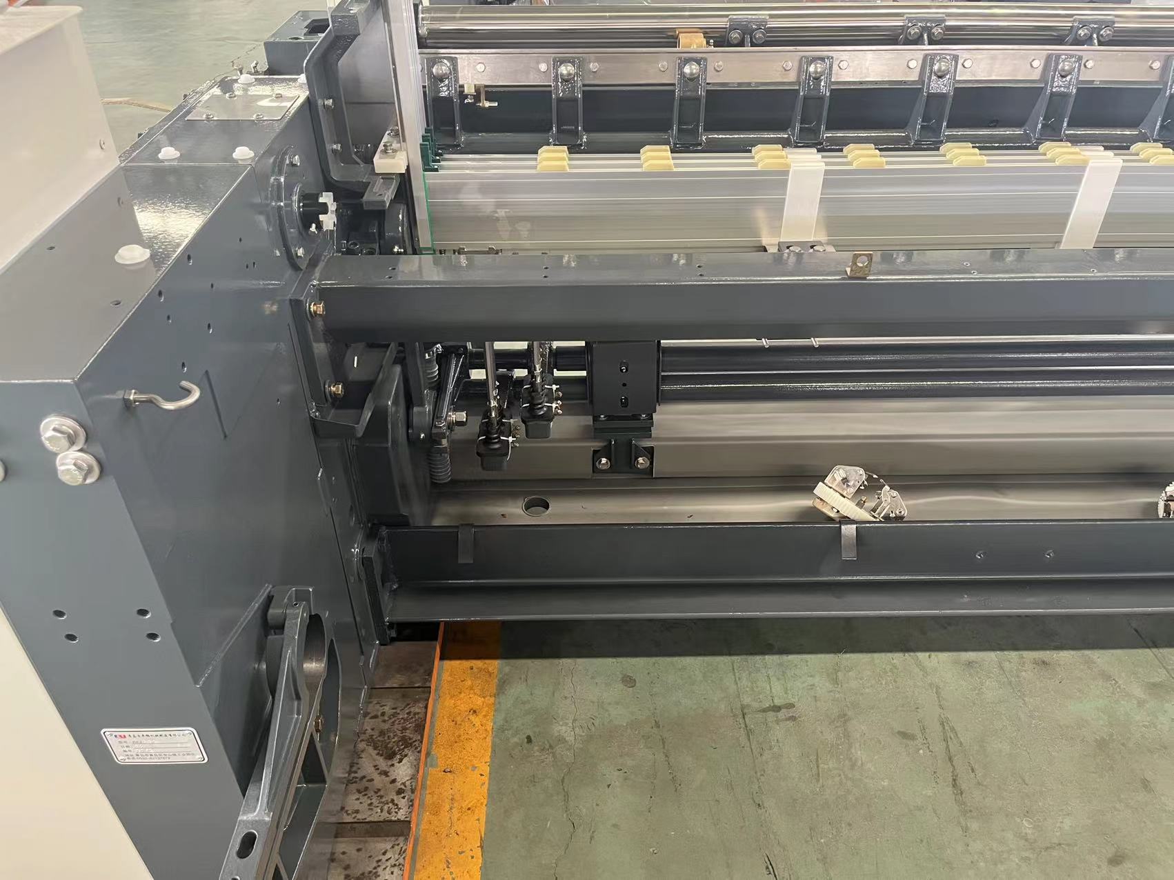 High Speed High Efficiency Water Jet Loom Price for Heavy Fabric