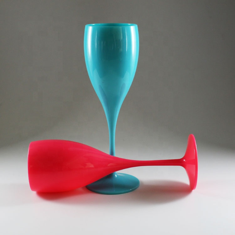 Green Perrier Jouet Polycarbonate Plastic Champagne Glasses Flutes For Tub Poolside