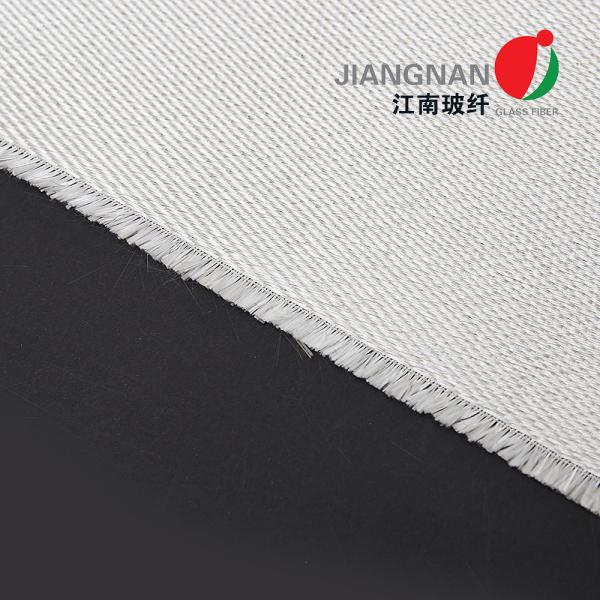 0.6mm Alkali Free E Wire Inserted Woven Fiberglass Fabric Cloth 666 Stainless