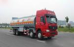 Edible Oil Transport Vehicle Oil Tank Truck , Mobile Gas Station Fuel Oil Trucks