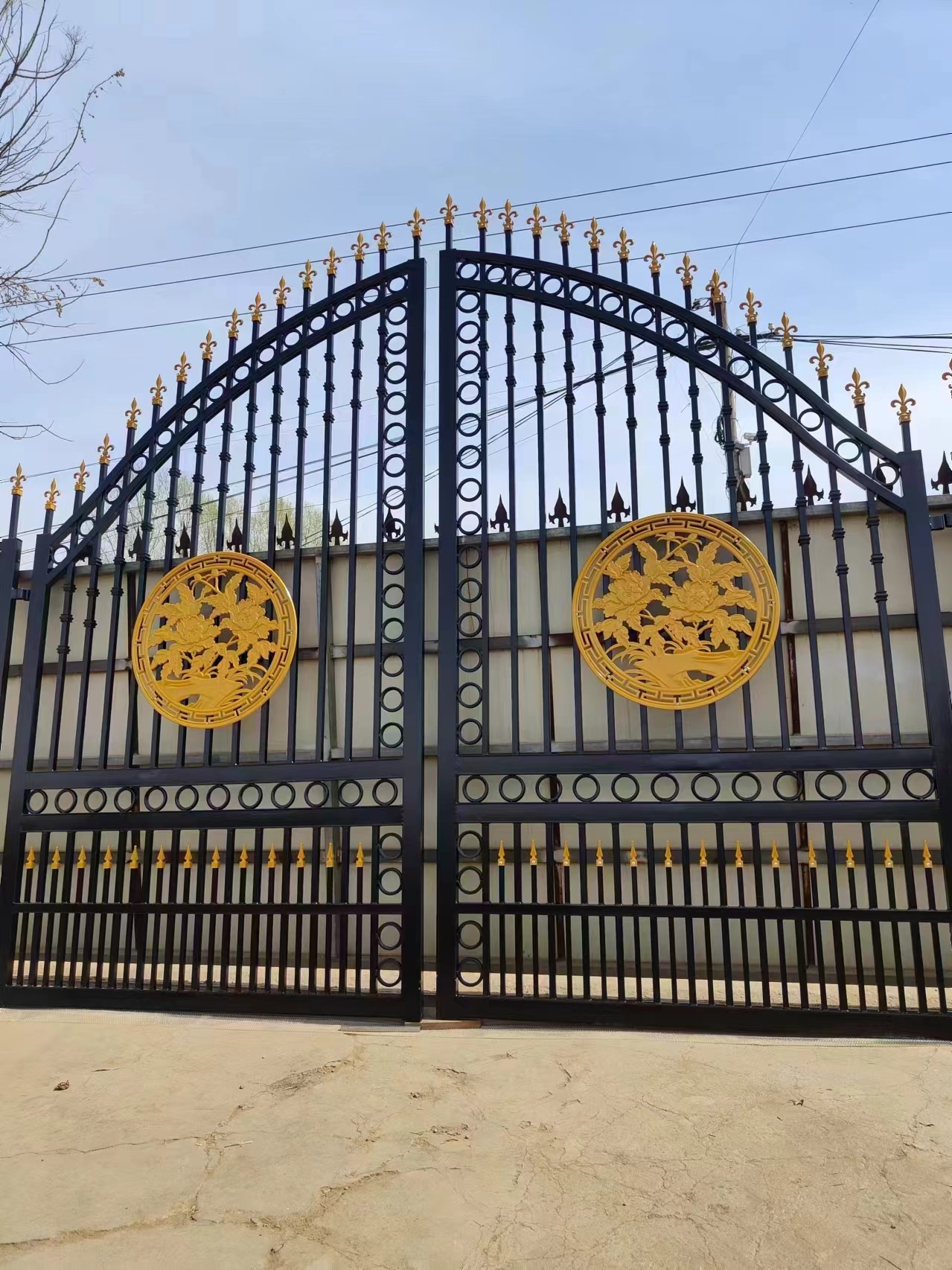 Outdoor Tubular Driveway Gates 12FT Spear Top Black Aluminum Sliding Gate