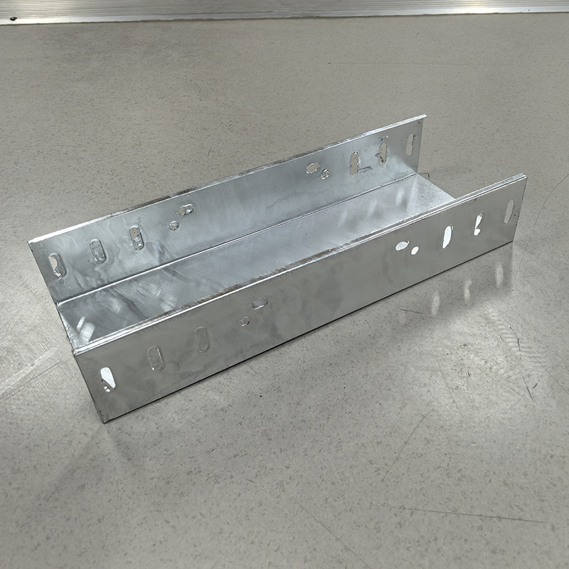 Cable Tray Hot Dip Galvanized Wall Mounted / Floor Mounted Installation Indoor Outdoor