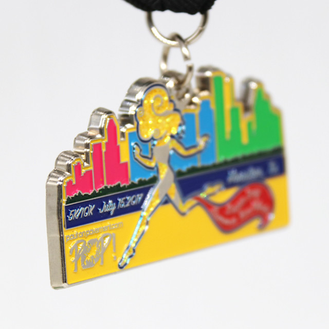 Ironman Round Custom Medals Decoration Custom Die Cast Medals