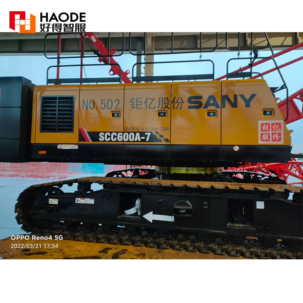60Ton Max. Lifting Load Crawler Crane SCC600 With Sany Hydraulic Valve In Good Condition