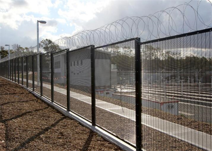 Anti Cut 12.7*76.2*4.0mm 358 Mesh Fence For Airport