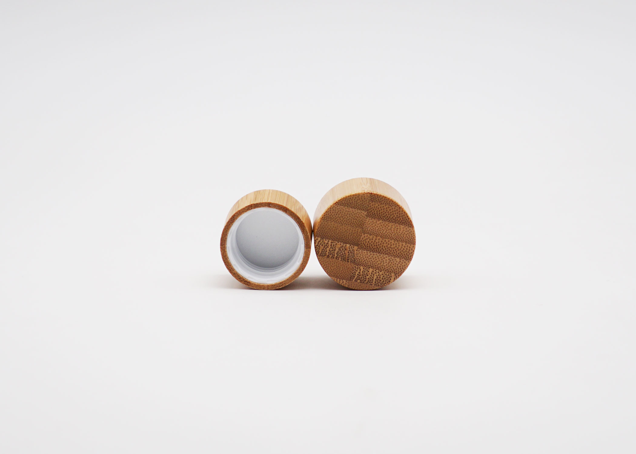 Bamboo Covered Plastic Screw Cap With Insert For Bottles 24mm