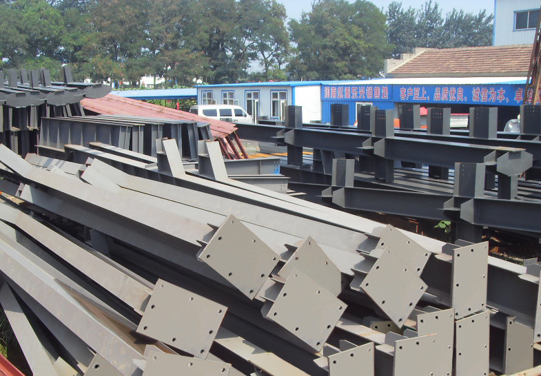 Gutter Galvanized Steel Structure Warehouse Surface Painted Or Hot Dip Galvanized