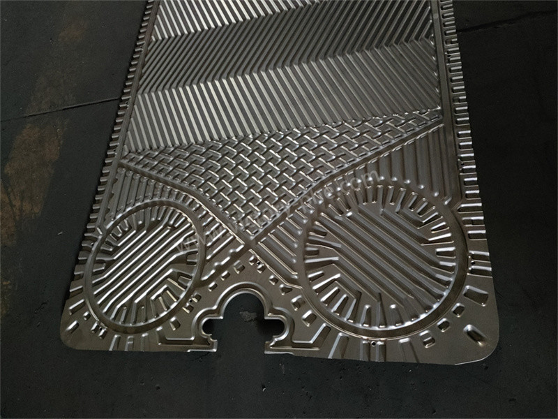 Heat Transfer PHE Plates Customized Surface Finish Inspection