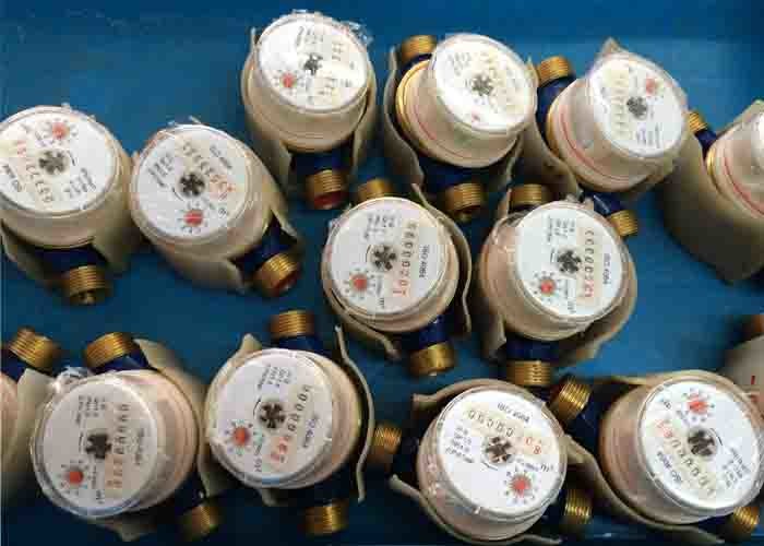 Liquid Seal Multi Jet Water Meter Residential Grey Iron Housing Wide Range