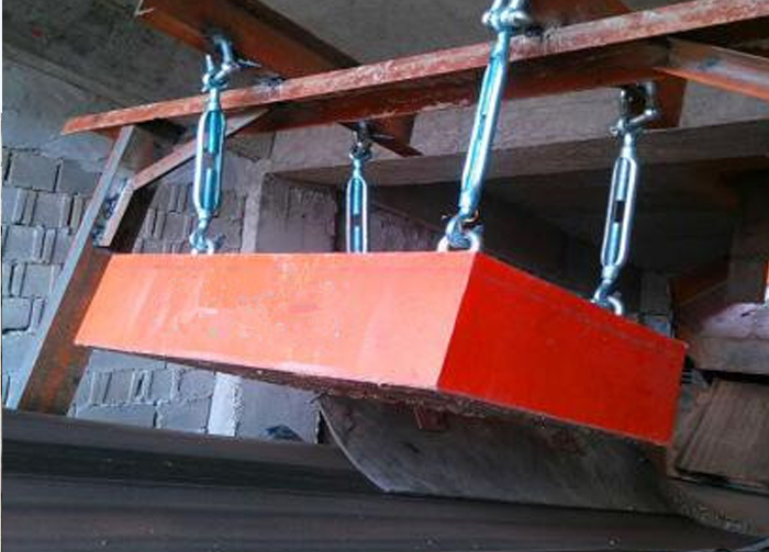 Maintenance High Intensity Dry Suspended Permanent Overband Magnetic Separator for Conveyor Belt