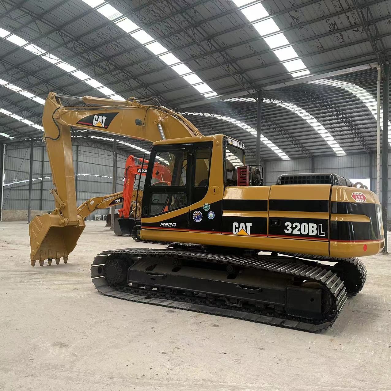 Used Caterpillar Excavator CAT 320BL Secondhand 20ton Crawler Digger Made