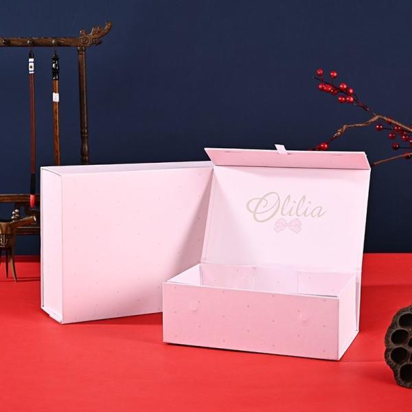 Matt Laminated Rigid Foldable Magnetic Cardboard Gift Boxes For Wedding Gowns