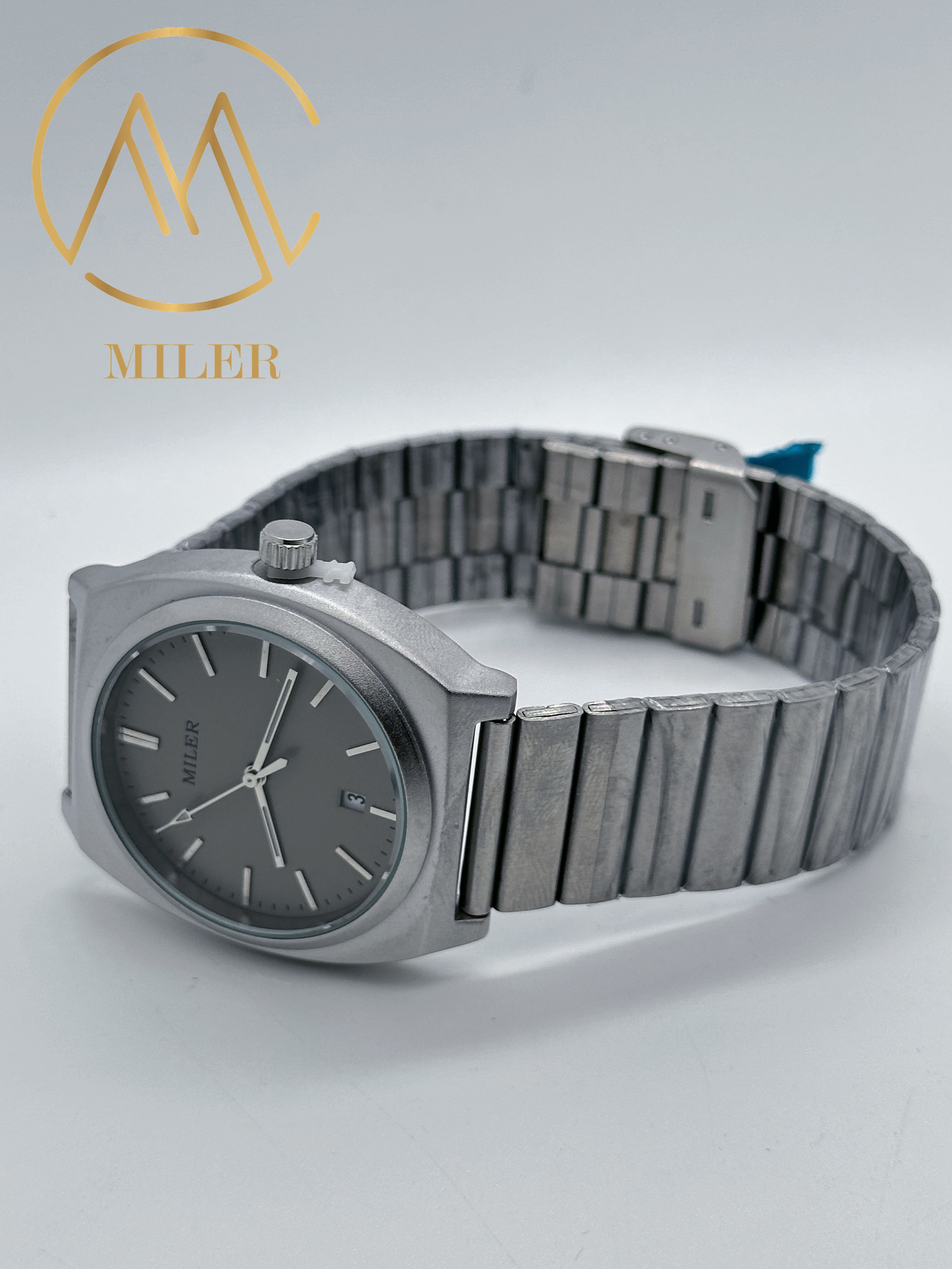 Personalized Logo Quartz Watch For Men With Water Resistant Display And Customized Logo For Corporate Gifts