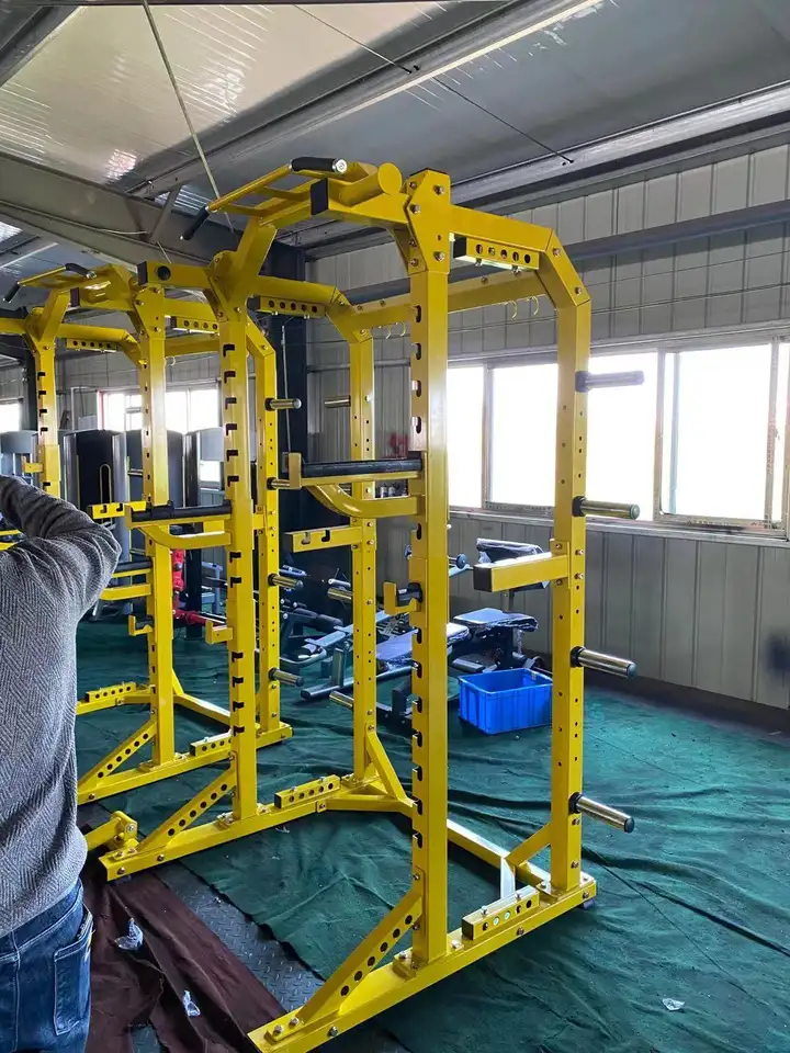Multifunctional Strength Training Equipment Half Cage Bench Press Smith Machine Power Rack with Dumbbell Back Extension Function
