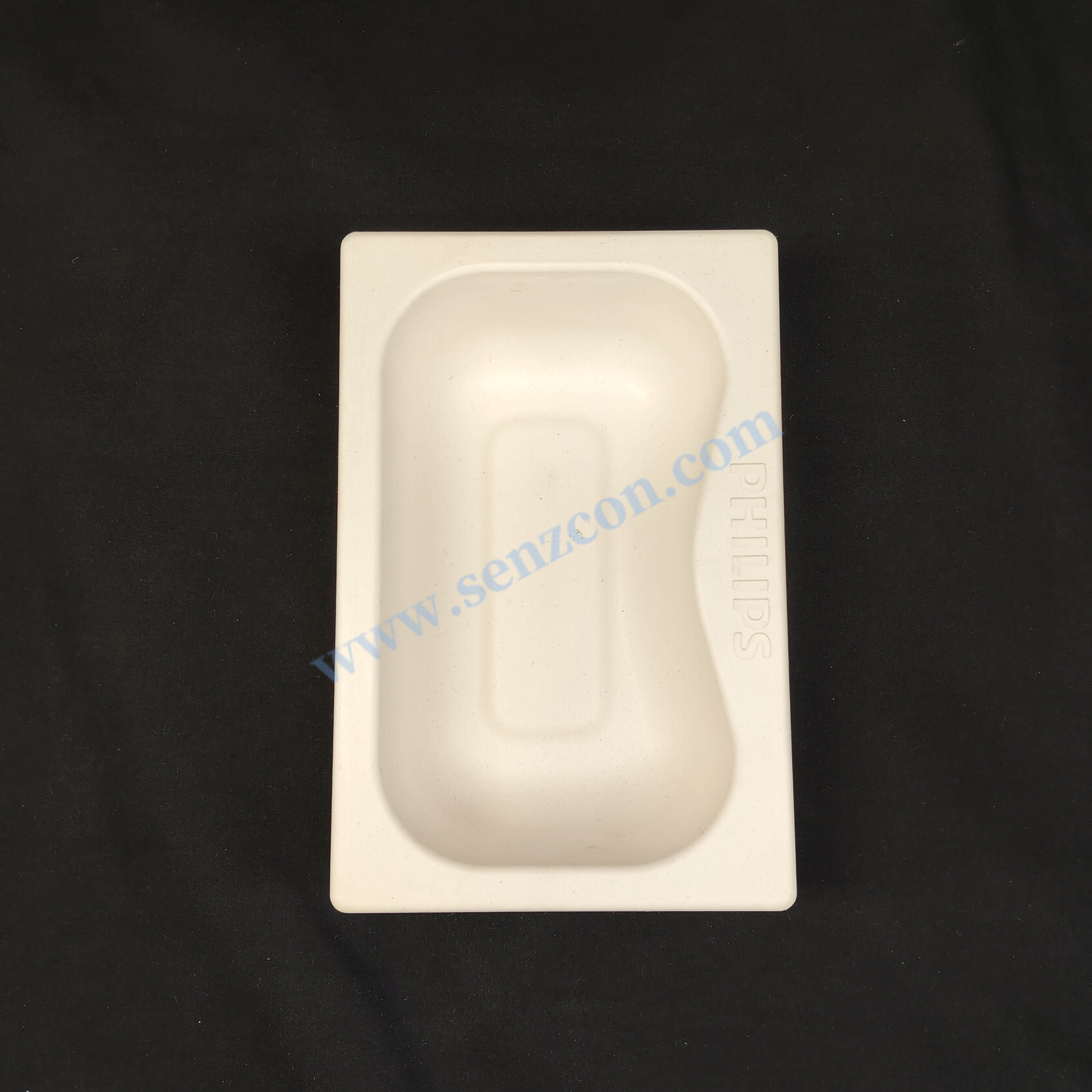 Manufacture of electronic eye - care massage glasses' inner lining packaging bases with white sugarcane pulp pulp molding, which have the functions of