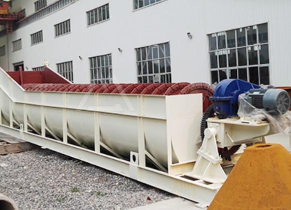 Buy cheap 11KW*2 Sand Sieve Vibrating Screen Machine 240 TPH Gravel Screw Spiral Large Capacity from wholesalers